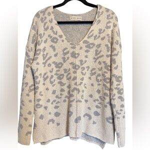 Knox Rose Gray Leopard Print Sweater